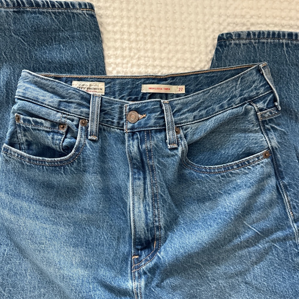 Women’s Levi’s High Loose Taper Jeans